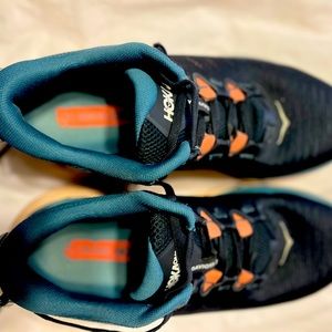 Hoka One One women 9.5 Navy